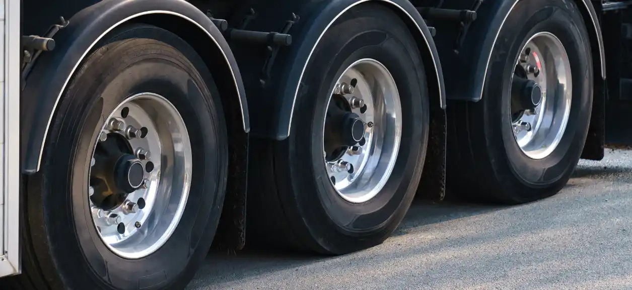 Llantas-de-vehículos-el-pilar-de-seguridad-y-ahorro-para-flotas-TSO-Mobile